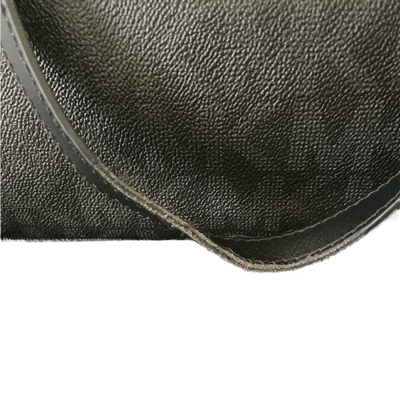 Michael Michael Kors, Signature LRG Black Tote Handles have Trim Wear see pics - Picture 7 of 17